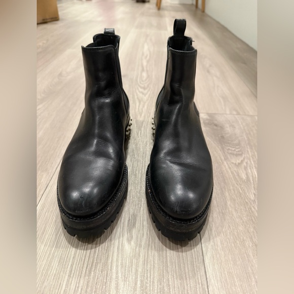 Alexander McQueen Black Leather Ankle Boots. 36. Gently Worn. - Picture 4 of 6
